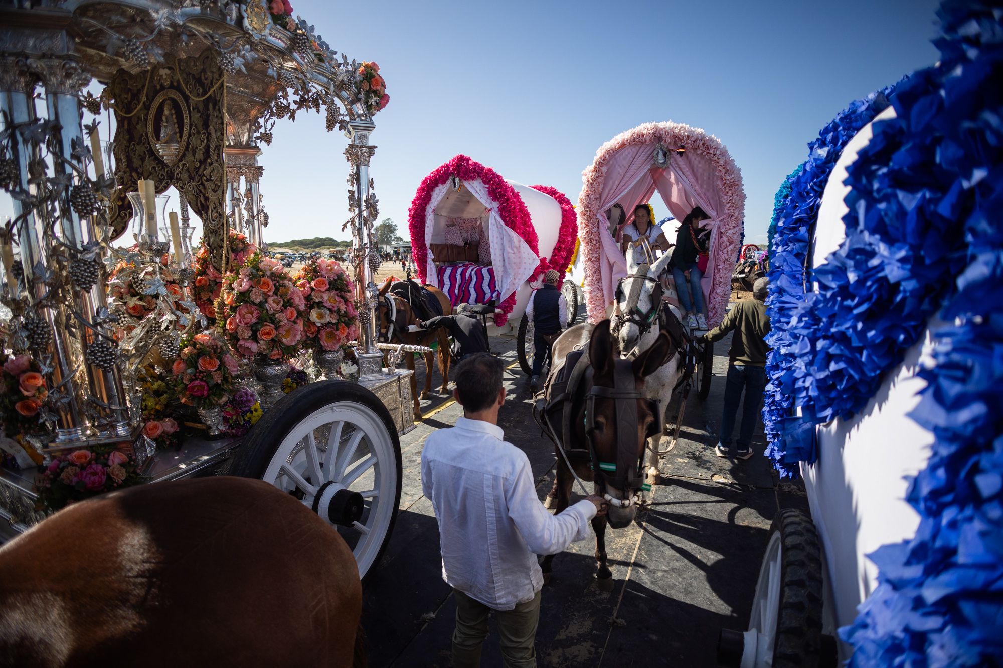 La hermandad del Rocío de Jerez llega a Malandar