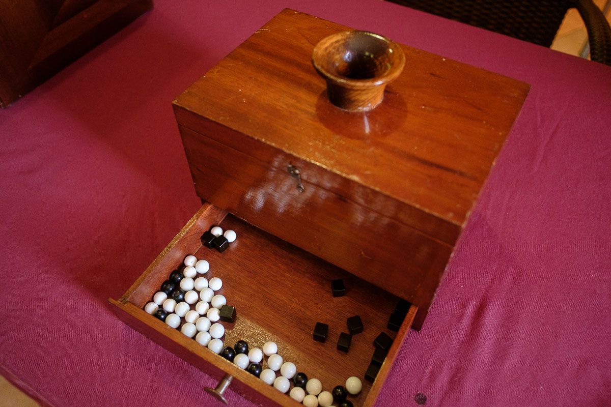 Caja de votaciones. FOTO: MANU GARCÍA