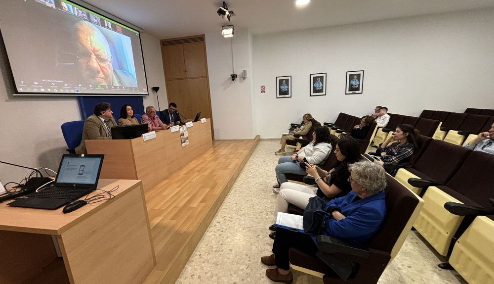 mesa redonda Unamuno UCA