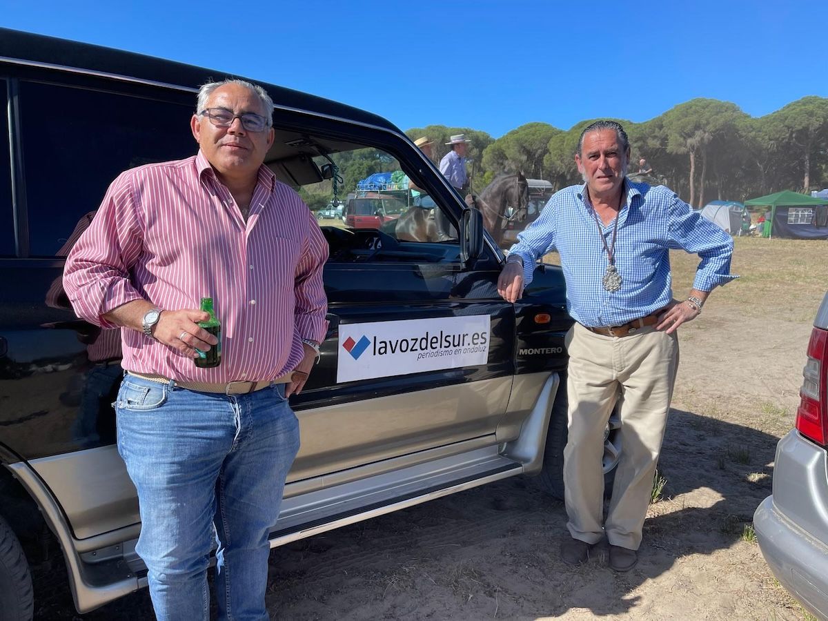 Luis Arriaza, de Bar El Tabanco, y Manuel Morillo el Vicky.
