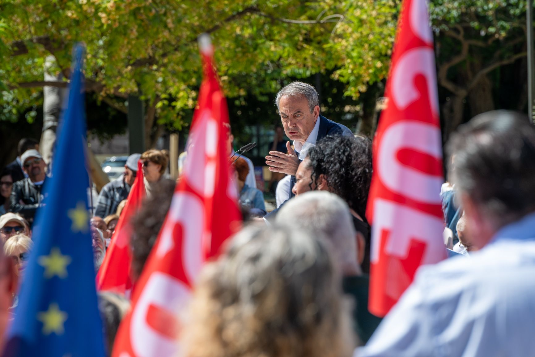 Así ha sido el acto de campaña de Zapatero y Ribera para las europeas en Cádiz.