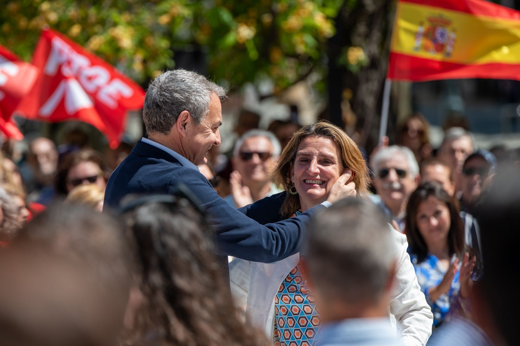 Así ha sido el acto de campaña de Zapatero y Ribera para las europeas en Cádiz.