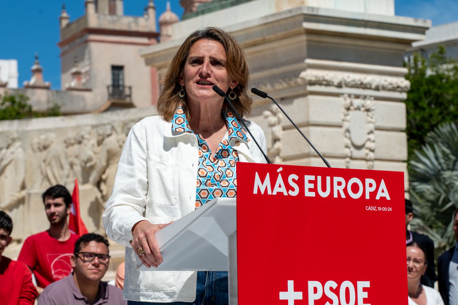 Así ha sido el acto de campaña de Zapatero y Ribera para las europeas en Cádiz.