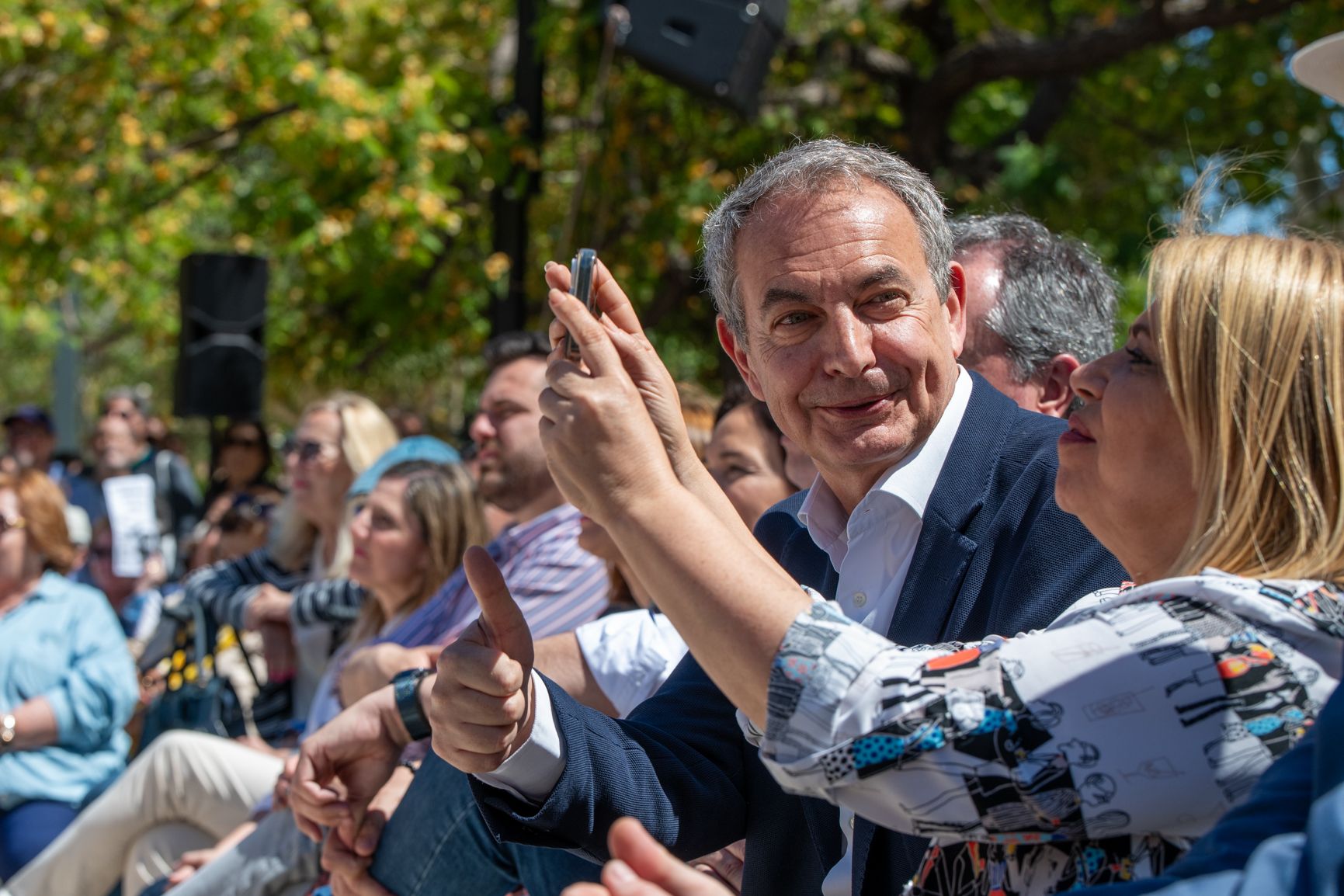 Así ha sido el acto de campaña de Zapatero y Ribera para las europeas en Cádiz.