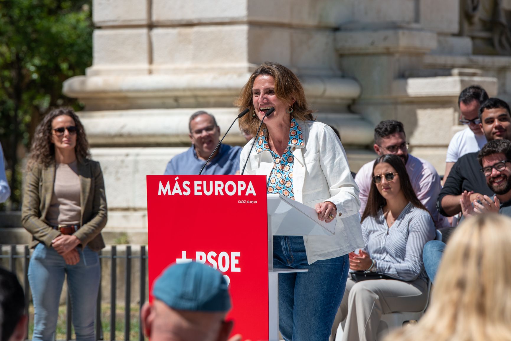 Así ha sido el acto de campaña de Zapatero y Ribera para las europeas en Cádiz.