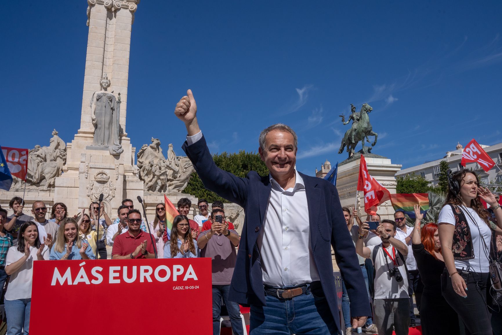 Así ha sido el acto de campaña de Zapatero y Ribera para las europeas en Cádiz.