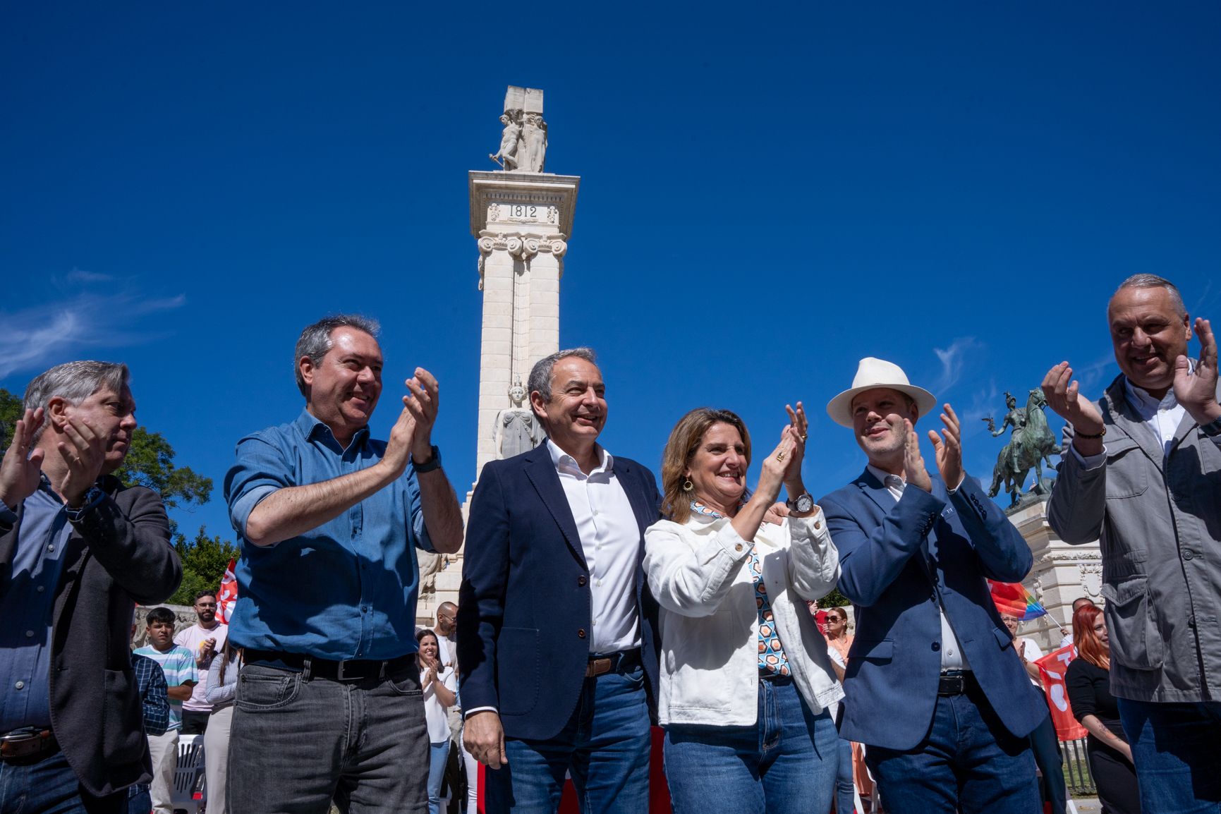 Así ha sido el acto de campaña de Zapatero y Ribera para las europeas en Cádiz.
