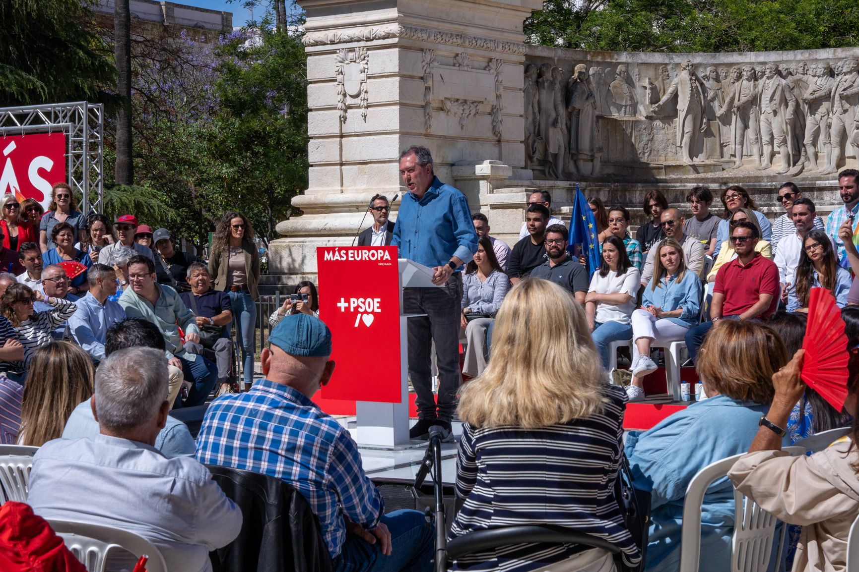 Así ha sido el acto de campaña de Zapatero y Ribera para las europeas en Cádiz.
