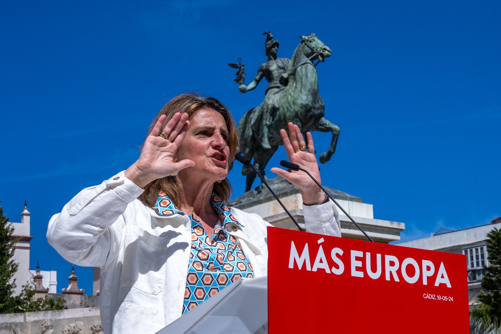 Así ha sido el acto de campaña de Zapatero y Ribera para las europeas en Cádiz.