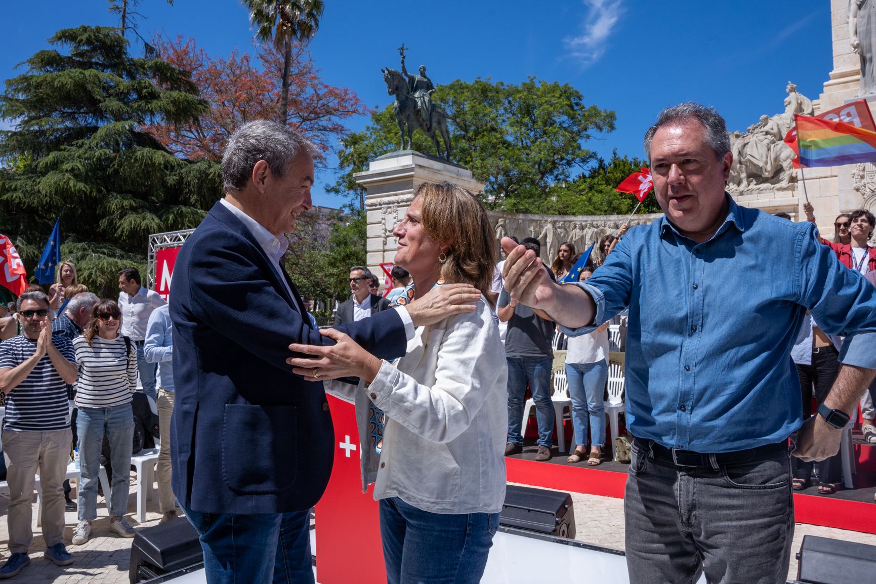 Así ha sido el acto de campaña de Zapatero y Ribera para las europeas en Cádiz.