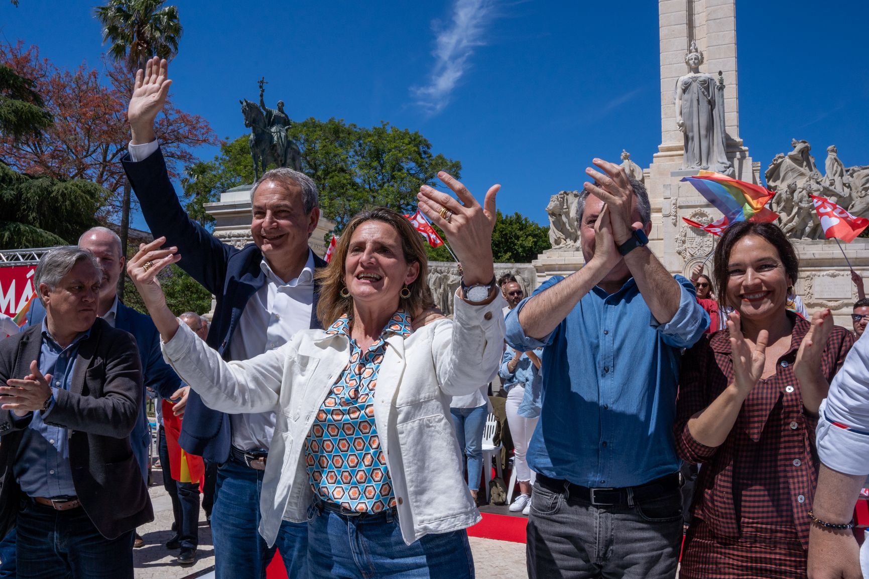 Así ha sido el acto de campaña de Zapatero y Ribera para las europeas en Cádiz.