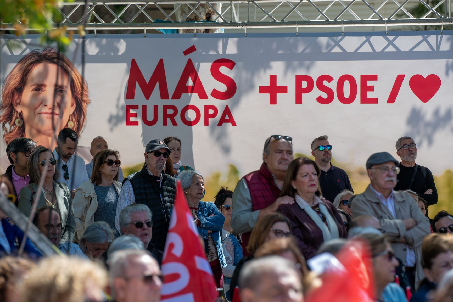 Así ha sido el acto de campaña de Zapatero y Ribera para las europeas en Cádiz.