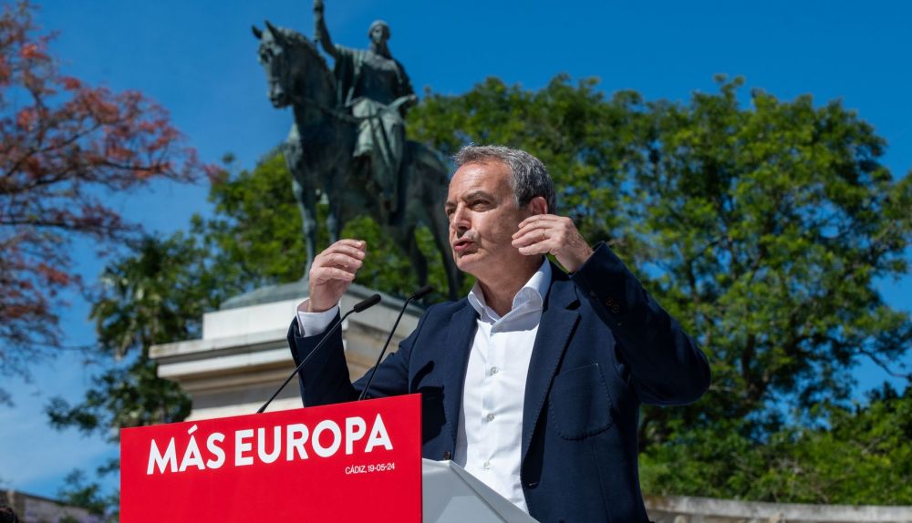 Zapatero durante su intervención en Cádiz.
