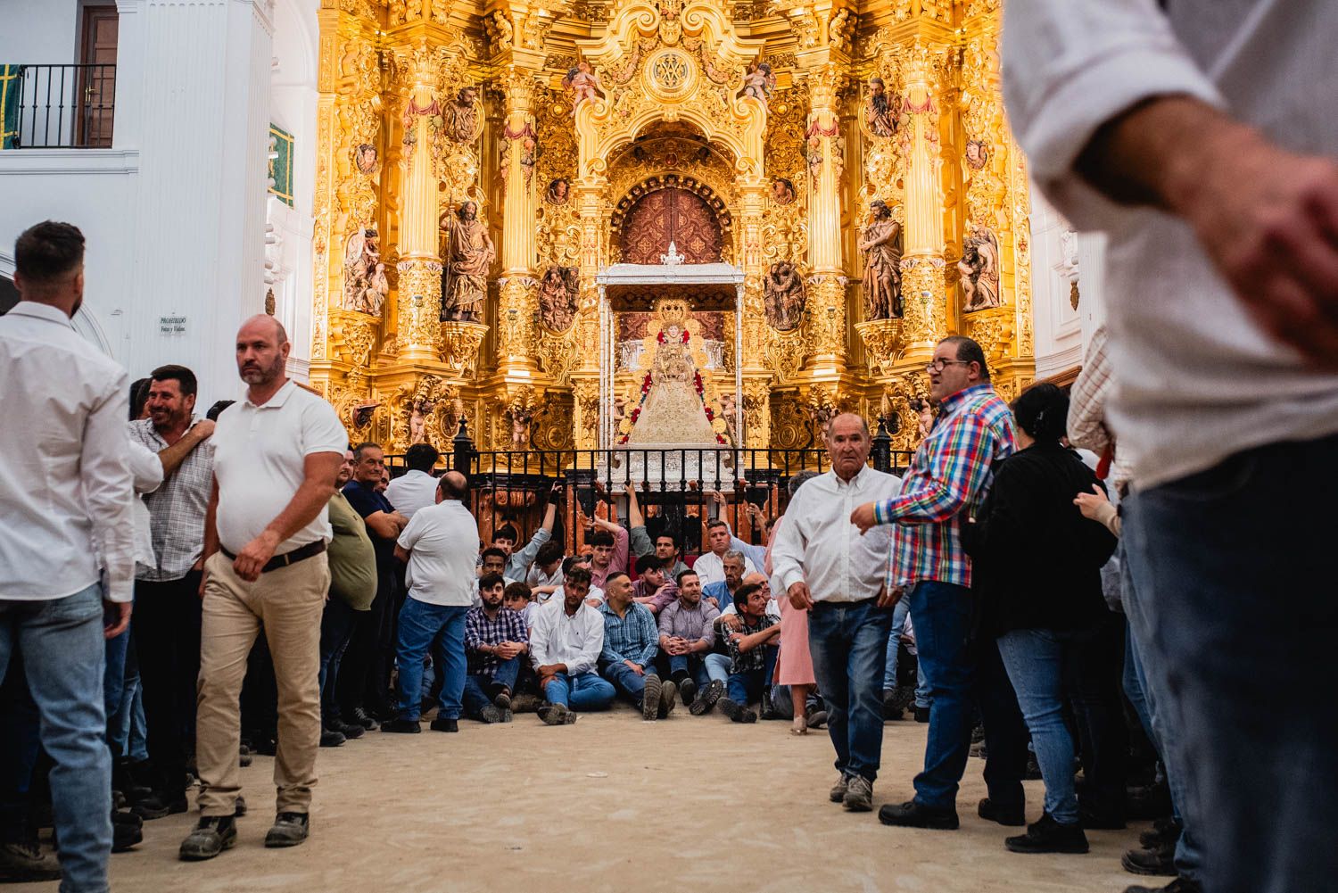 Así vive Almonte los previos a la salida de la Virgen del Rocío