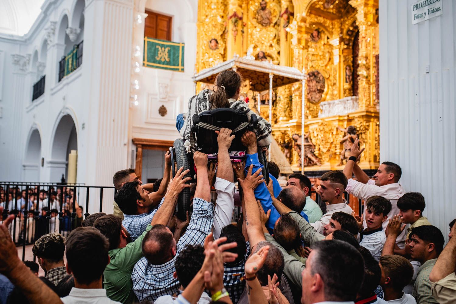 Así vive Almonte los previos a la salida de la Virgen del Rocío