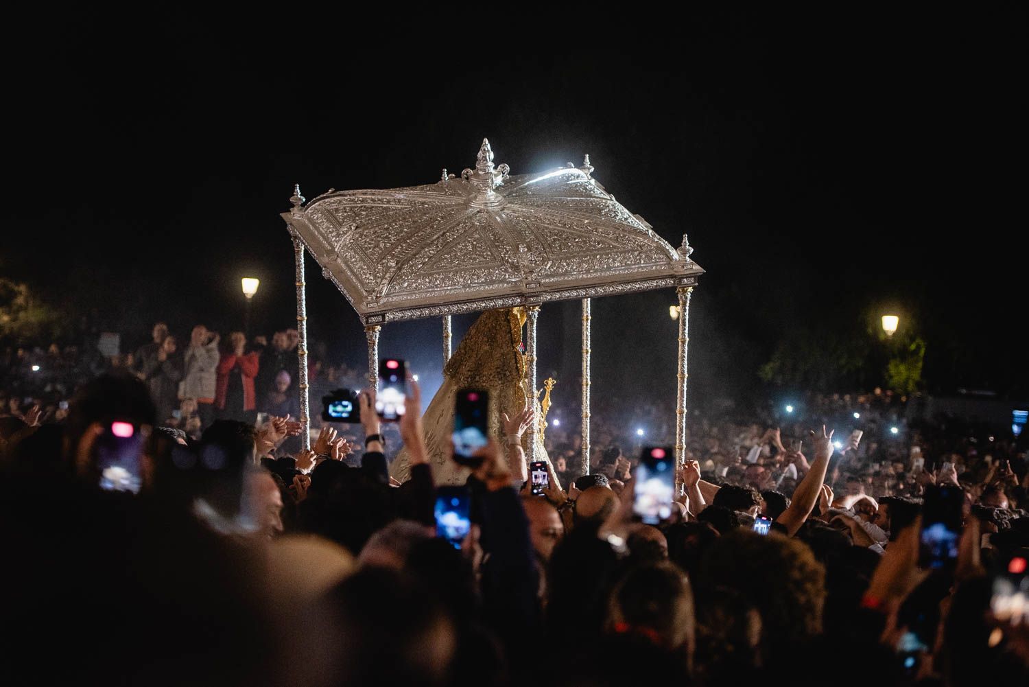 Así vive Almonte los previos a la salida de la Virgen del Rocío