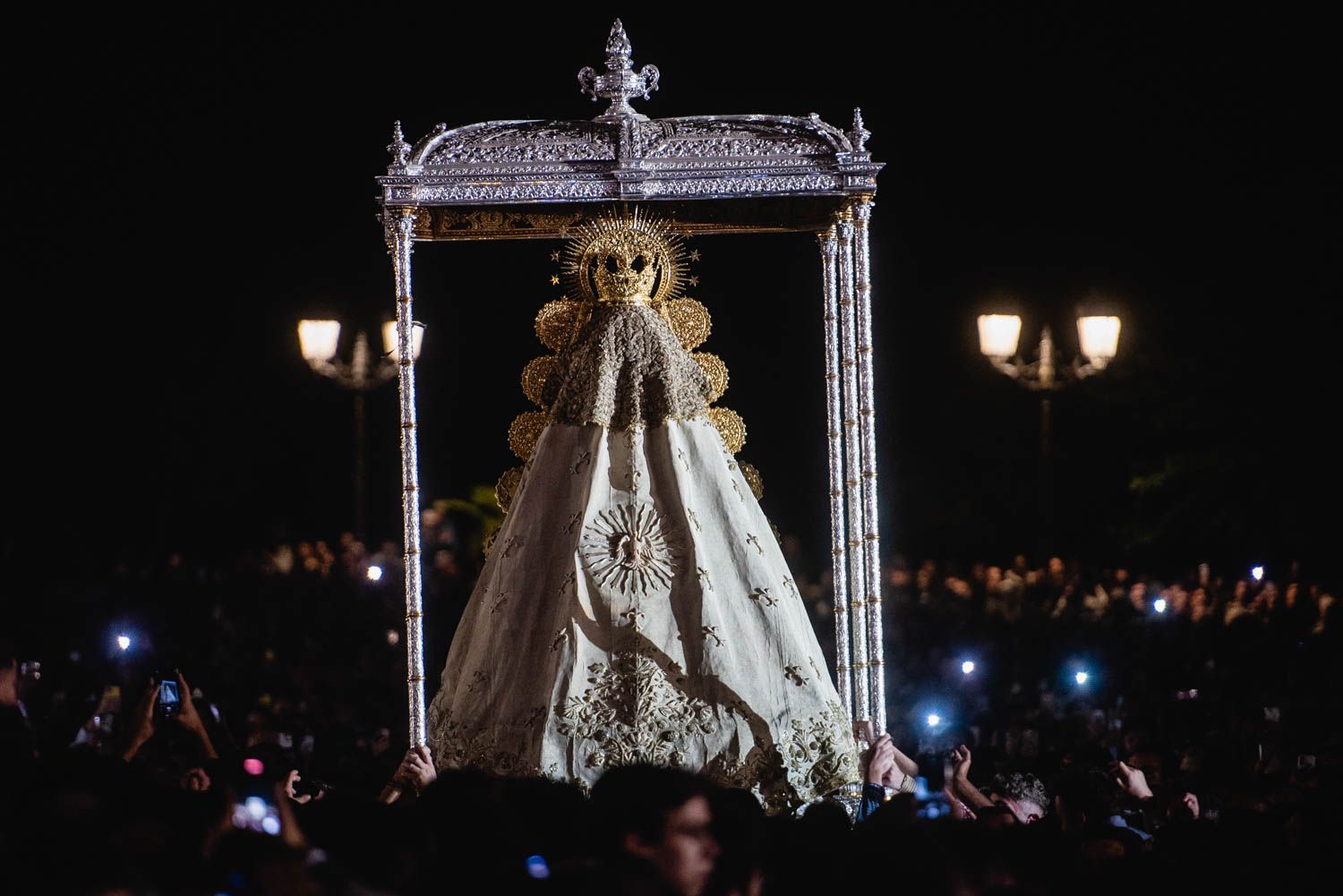 Así vive Almonte los previos a la salida de la Virgen del Rocío
