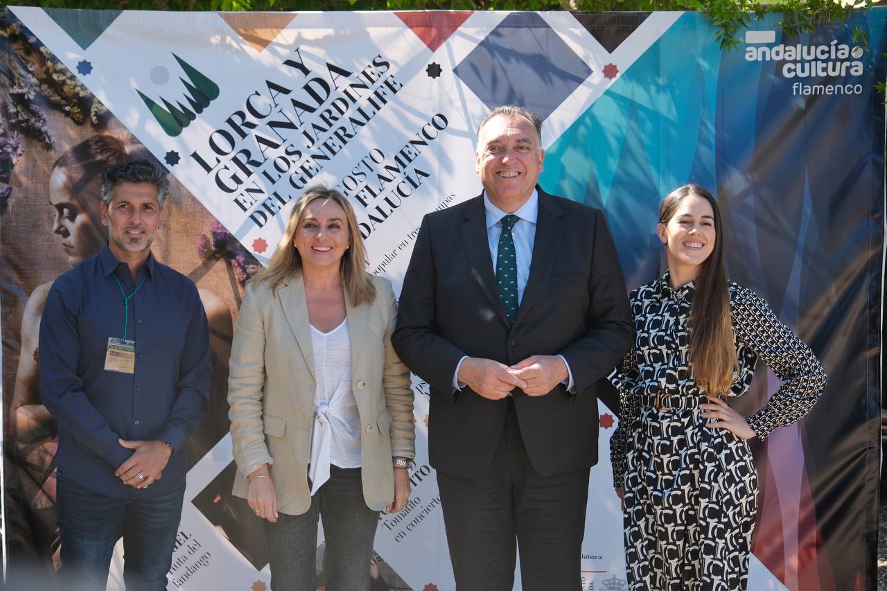 El consejero en la presentación del ciclo granadino. 