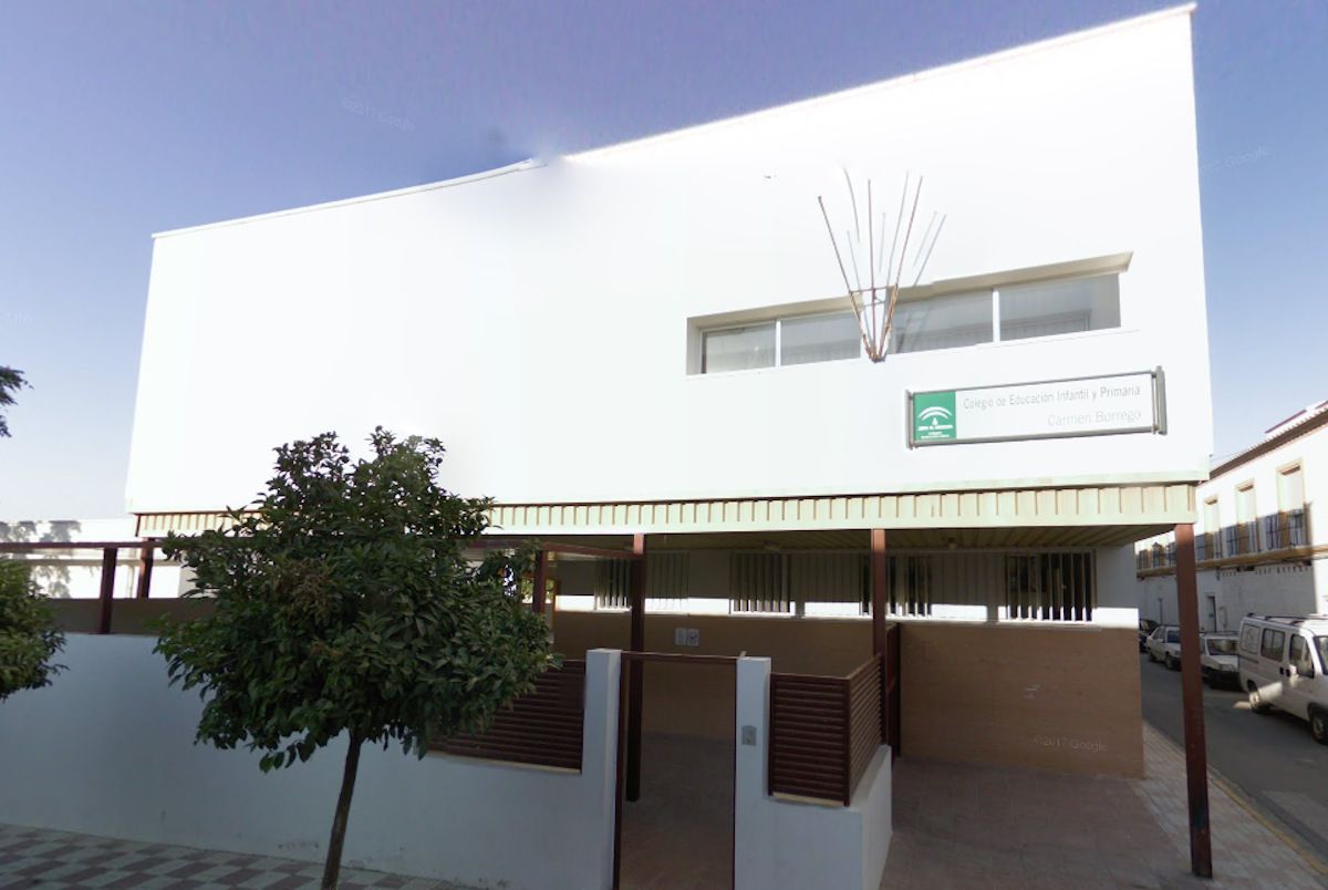 Fachada en Google Maps del colegio de El Rubio en Sevilla.
