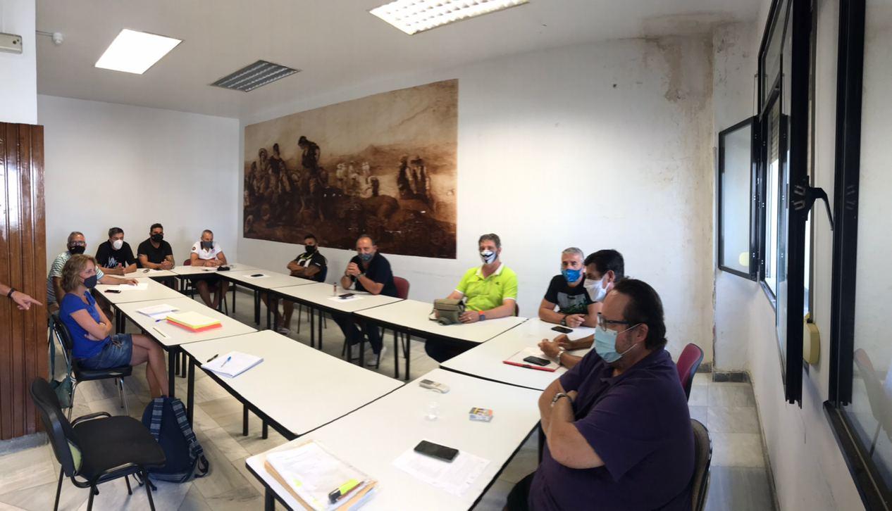 El comité de empresa de UTE Jerez, reunido con Ganemos Jerez.