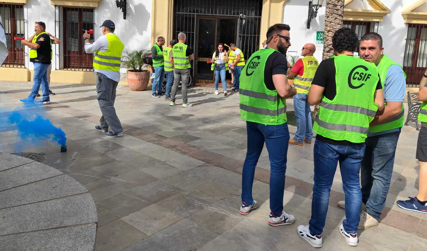 Una imagen de la protesta de la Policia Local de Chipiona.