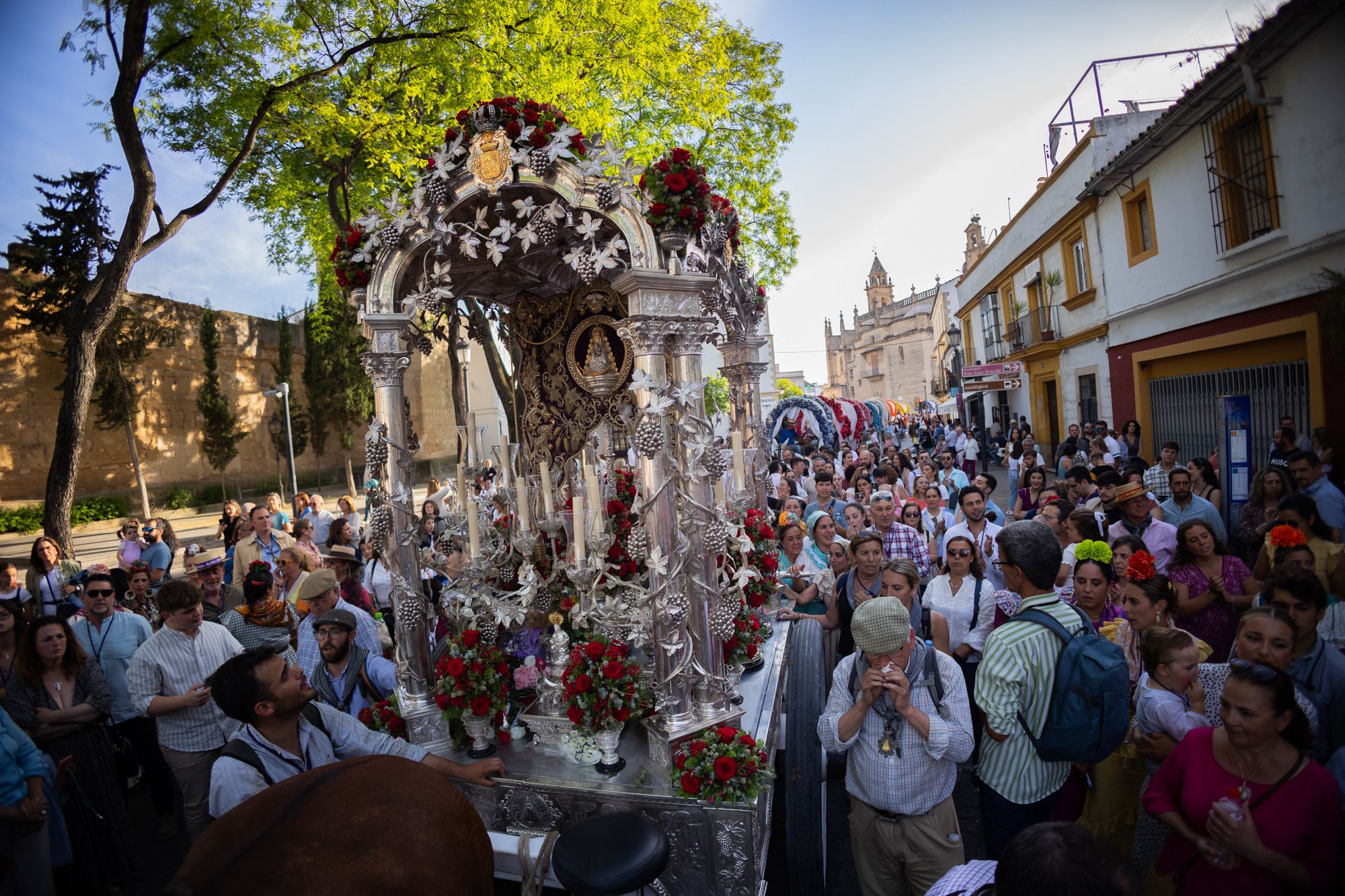 Así ha sido la llegada de la hermandad del Rocío a Jerez