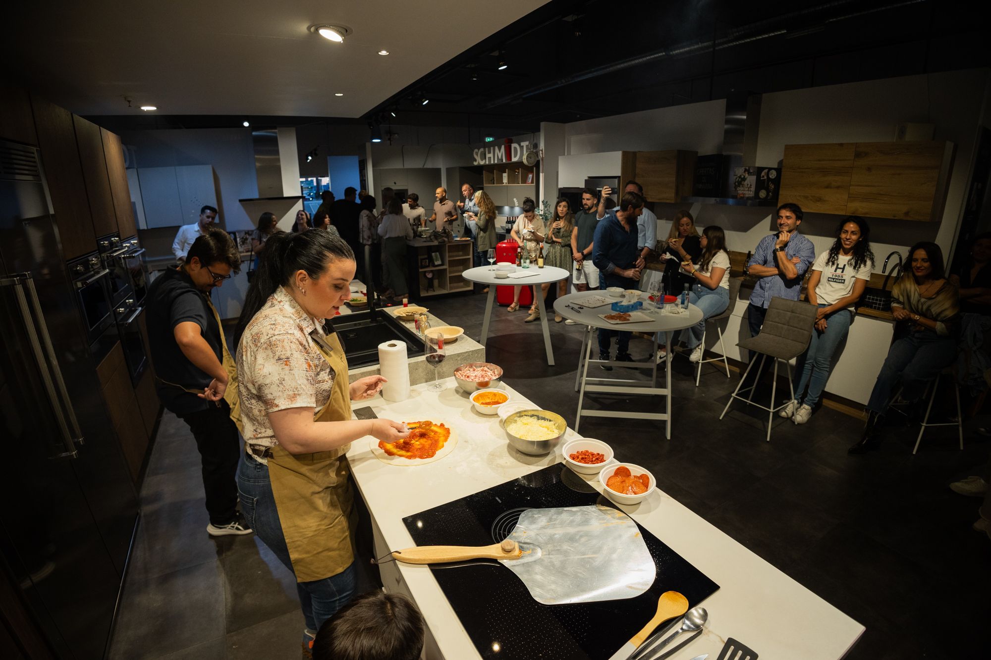 COCINAS SCHMIDT DEMOSTRACION HORNOS TEKA 10