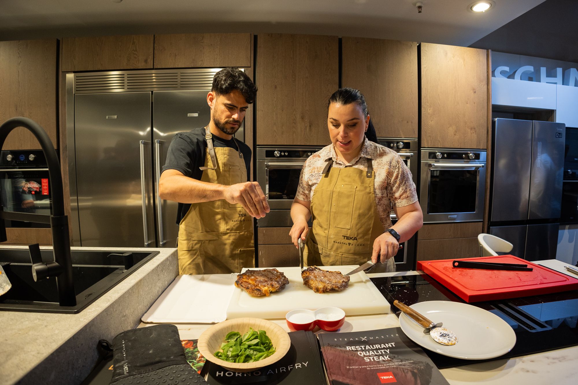 COCINAS SCHMIDT DEMOSTRACION HORNOS TEKA 13