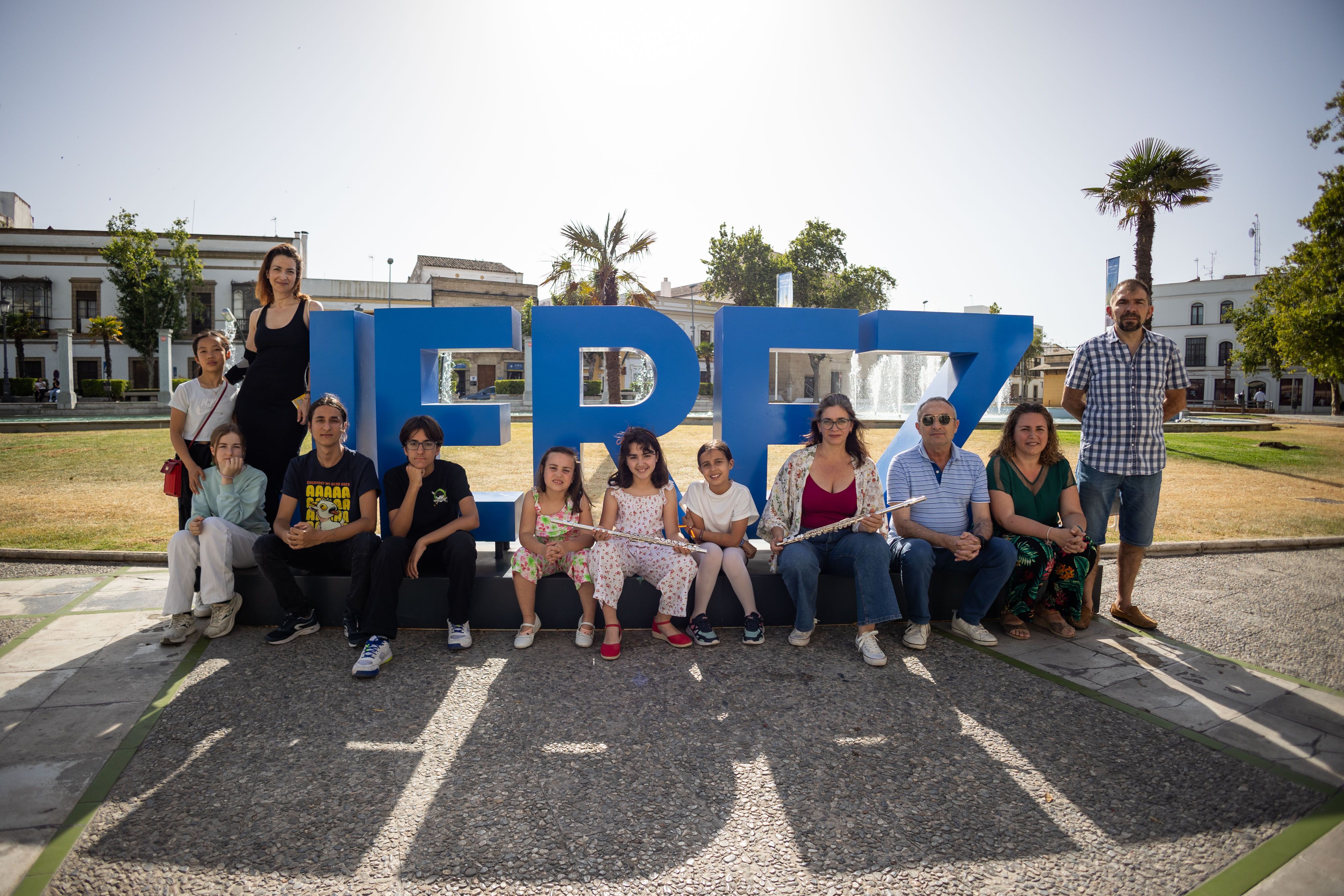 Alumnos y padres de la Escuela de Música de Jerez denuncian su situación sin profesores.