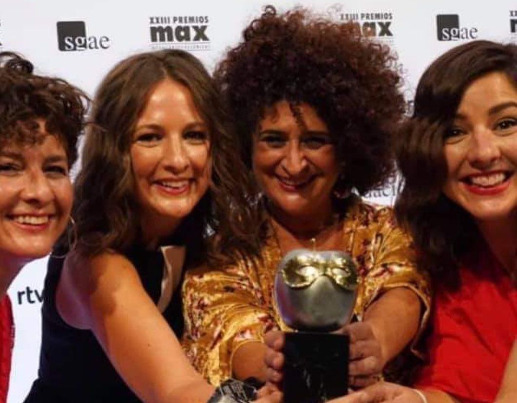 Las Niñas, tras recibir el Max.