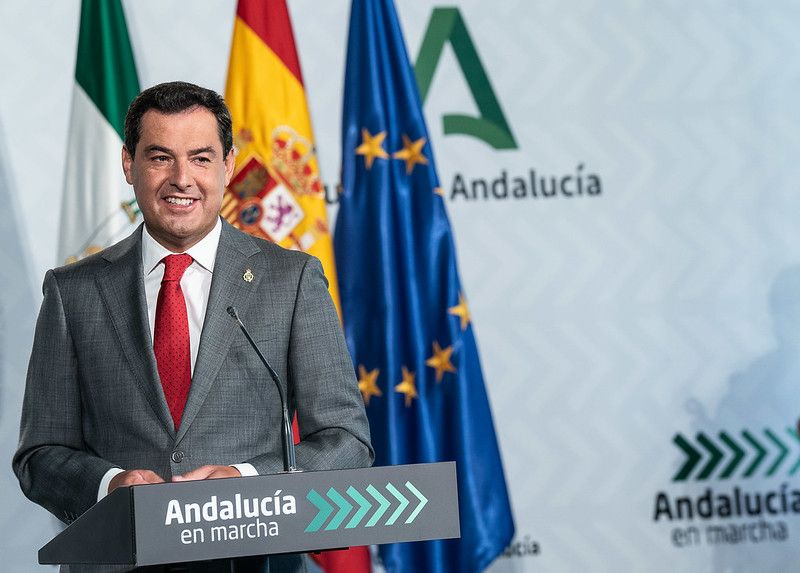 El presidente de la Junta de Andalucía, Juan Manuel Moreno, en rueda de prensa.