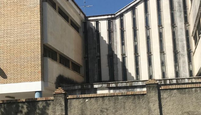 Otra vista del CEIP San Vicente de Paúl.