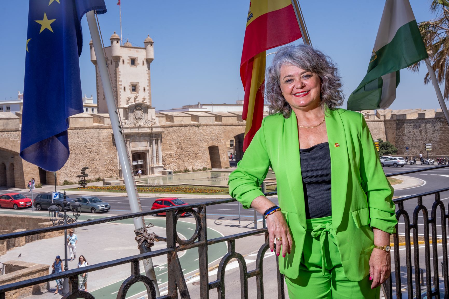 Blanca Flores, en el balcón de su despacho a las Puertas de Tierra.  