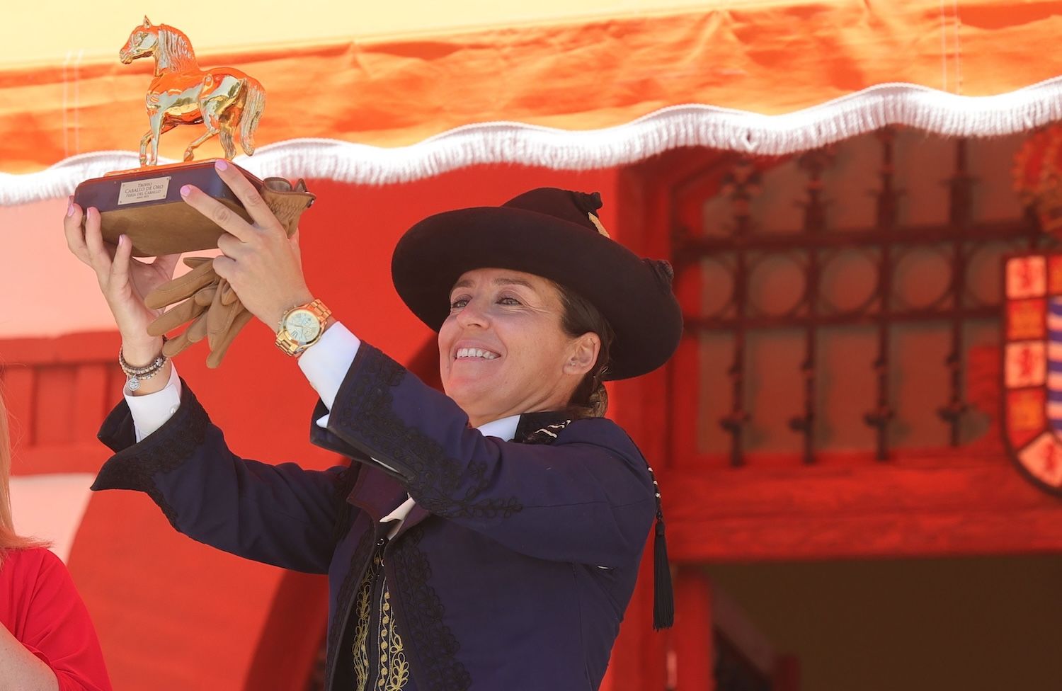 Belén Bautista, recogiendo el Caballo de Oro.