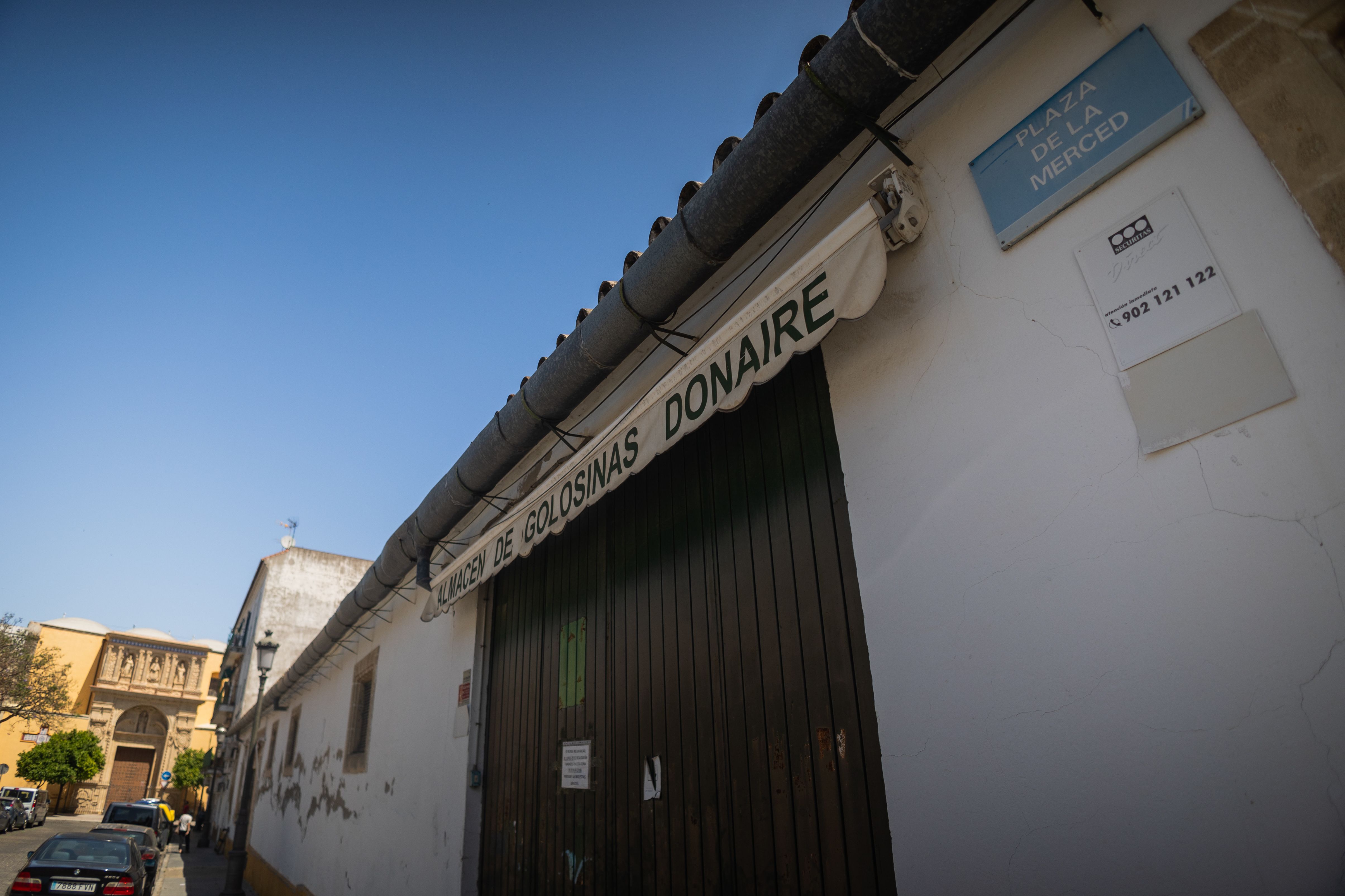 Antiguos almacenes Donaire, en Santiago, que pasarán a tener uso de almacén bodeguero, como en sus orígenes.