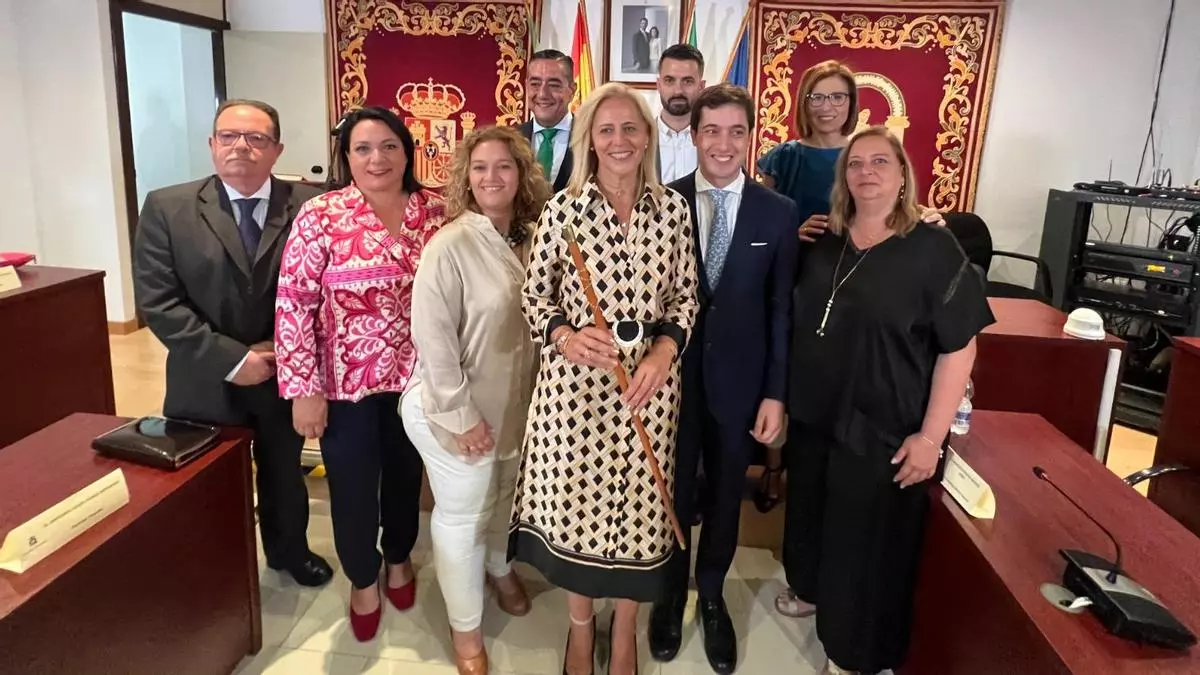 El actual equipo de gobierno municipal en Bormujos, donde gobiernan PP y Vox con Lola Romero como alcaldesa.