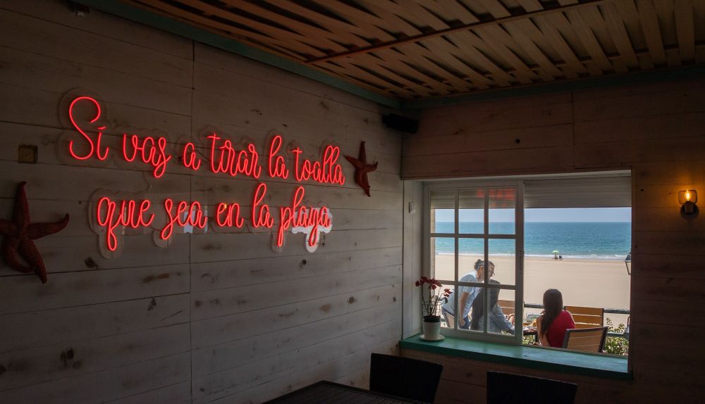 Interior del beach club.