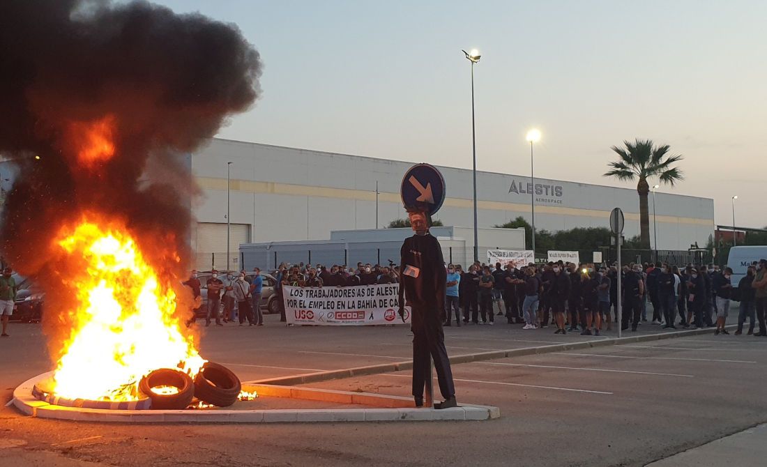 Un momento de las protestas este martes. FOTO: Adelante Cádiz
