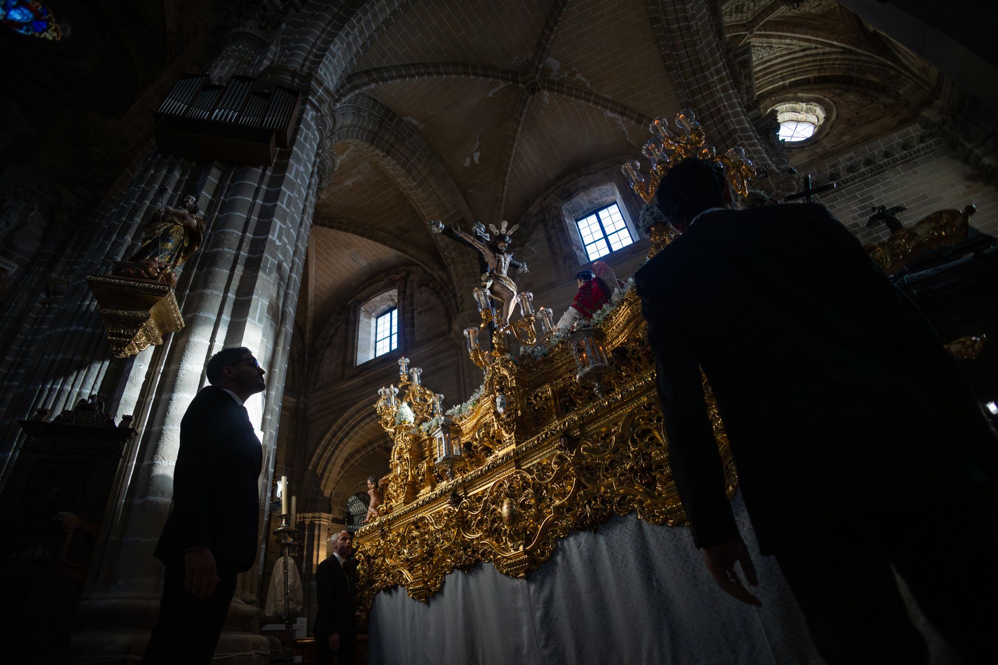 La Lanzada cierra en la calle sus 75 años