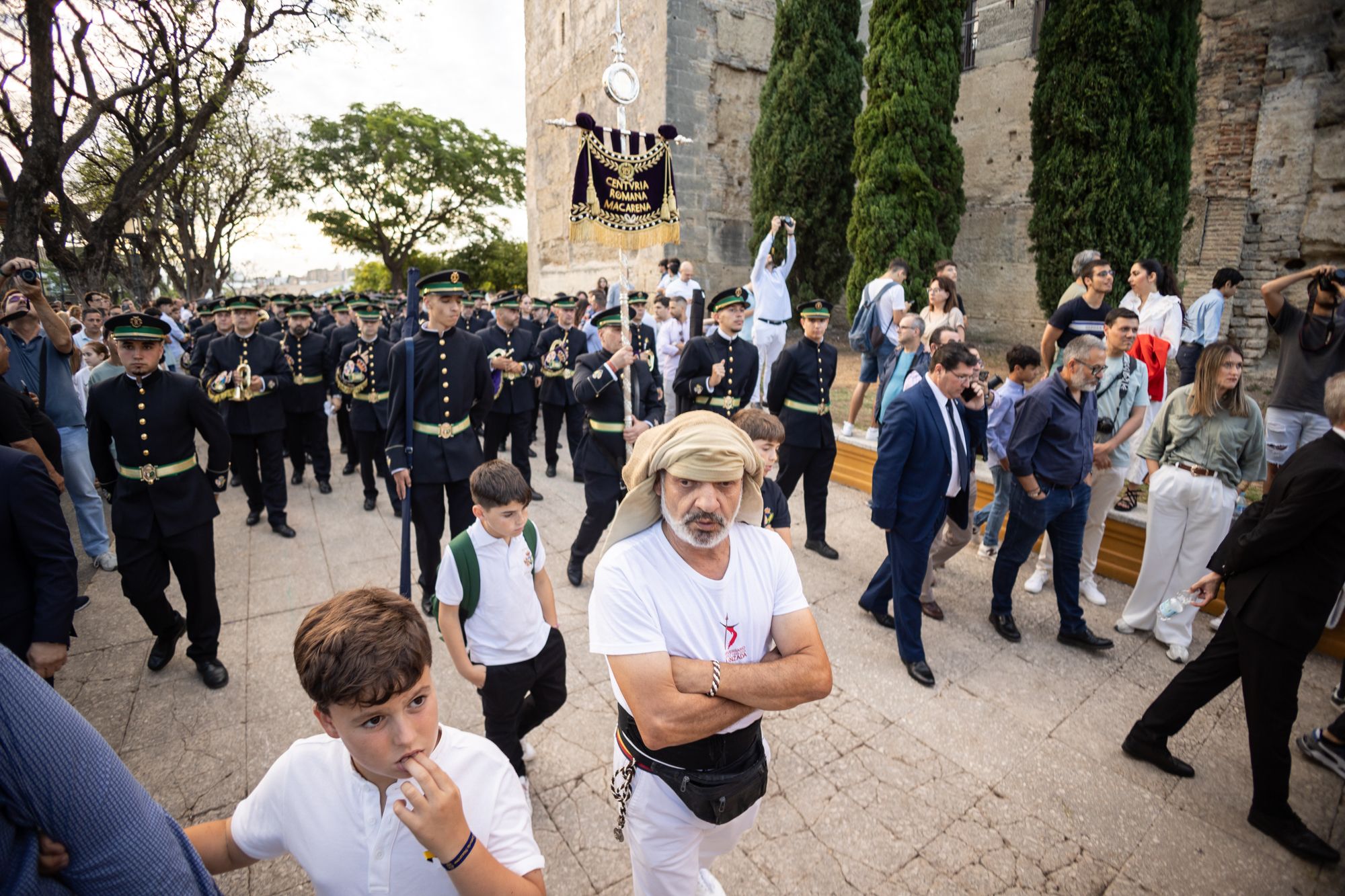 La Lanzada cierra en la calle sus 75 años