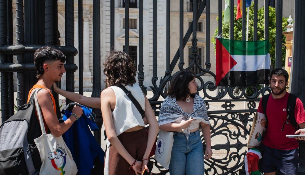 CONCENTRACION UNIVERSIDAD SEVILLA PALESTINA 11 JUNIO 2024 17