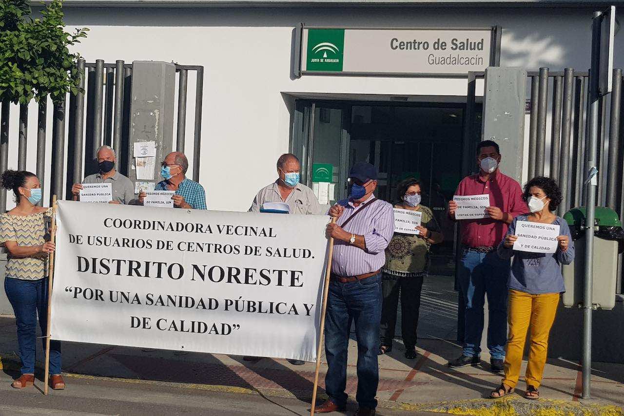 Concentración en Guadalcacín por una sanidad pública digna.