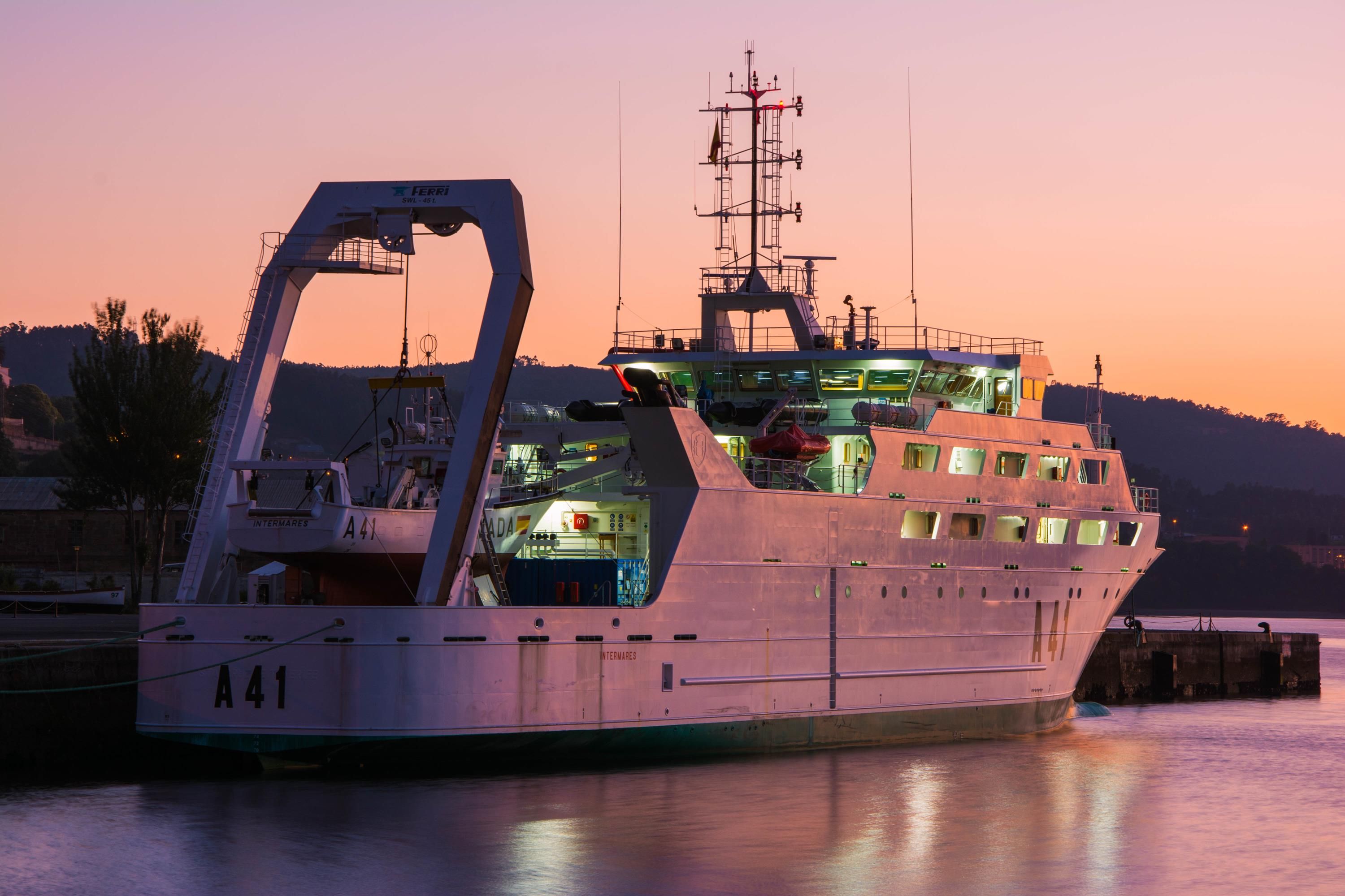 Buque escuela Intermares de la Armada, uno de los barcos que se podrán visitar en Ceuta.