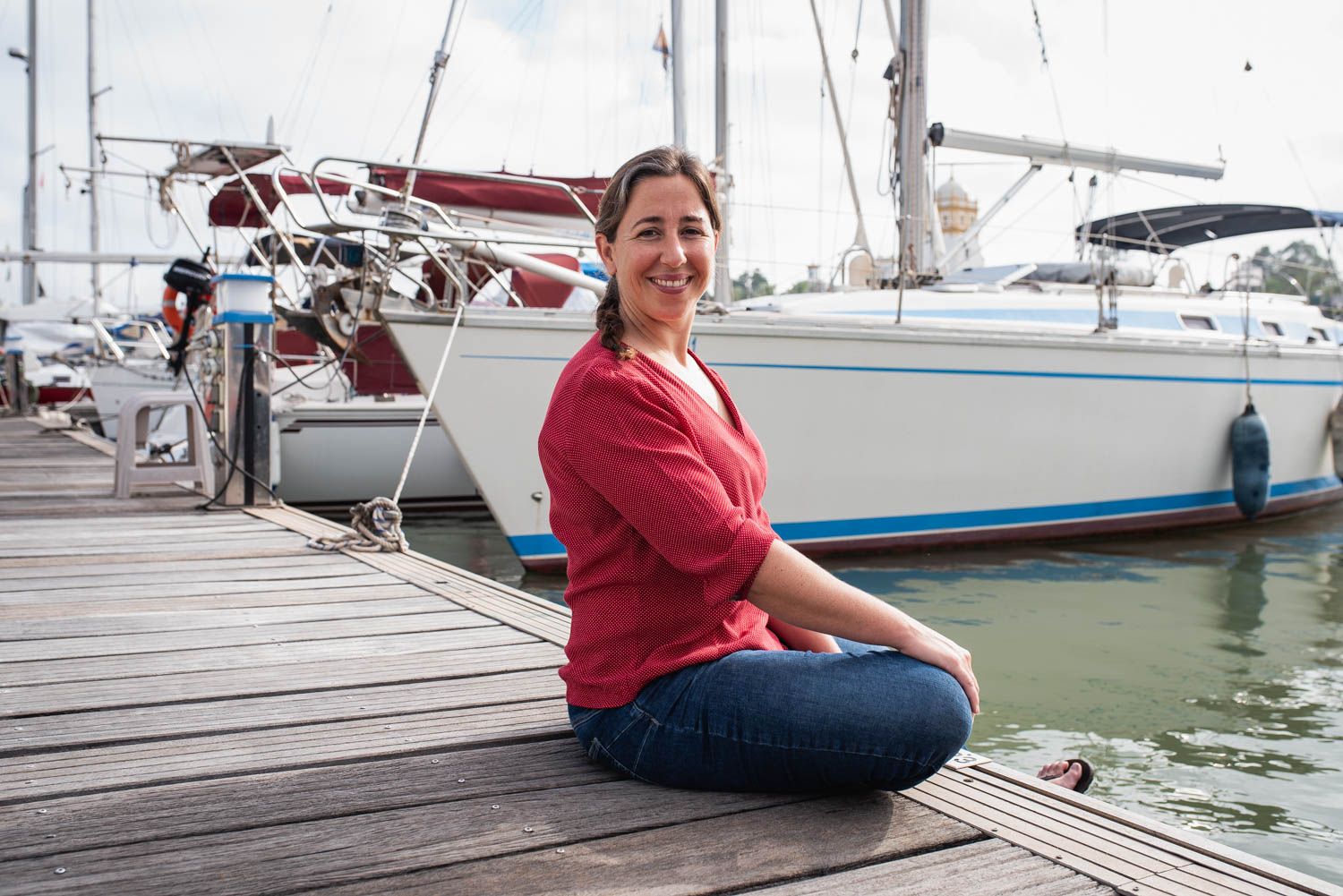 Macarena Bohórquez, posando en el Club Náutico de Sevilla. Macarena Bohórquez, posando en el Club Náutico de Sevilla.