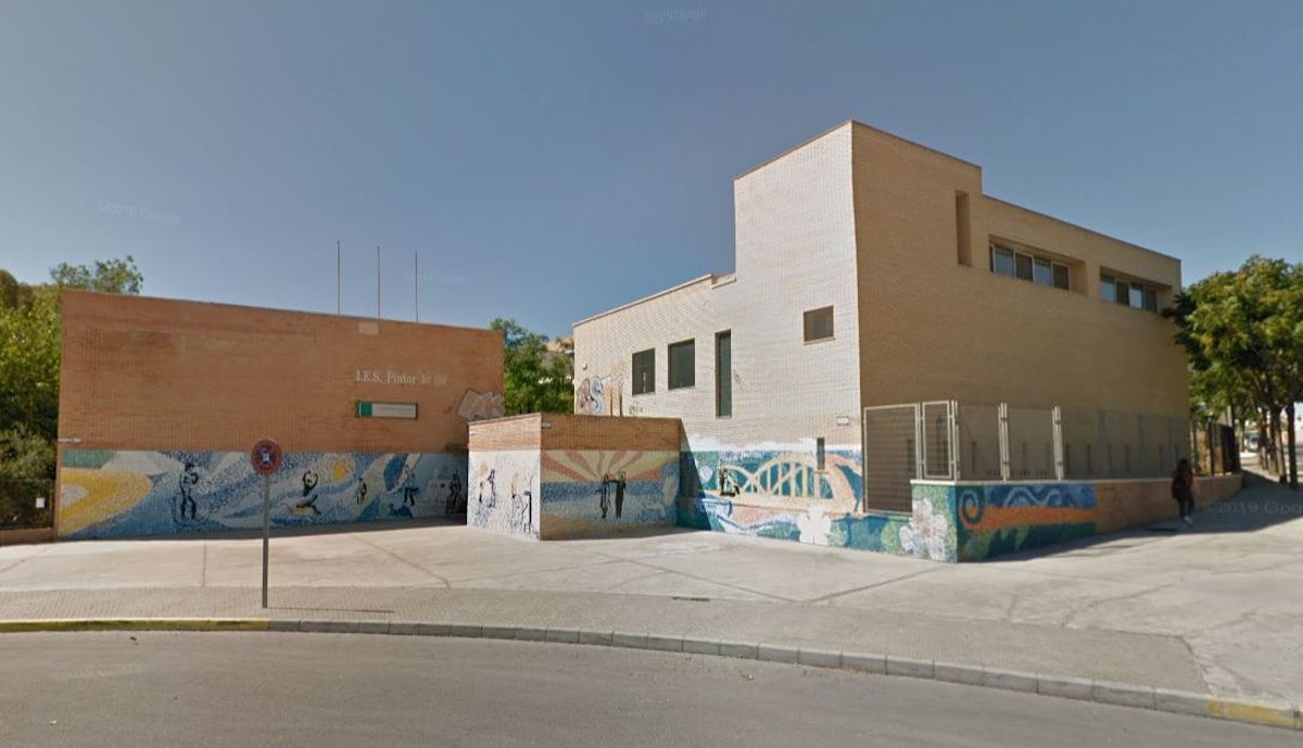 IES Pintor Juan Lara en El Puerto, imagen de Google Maps. 