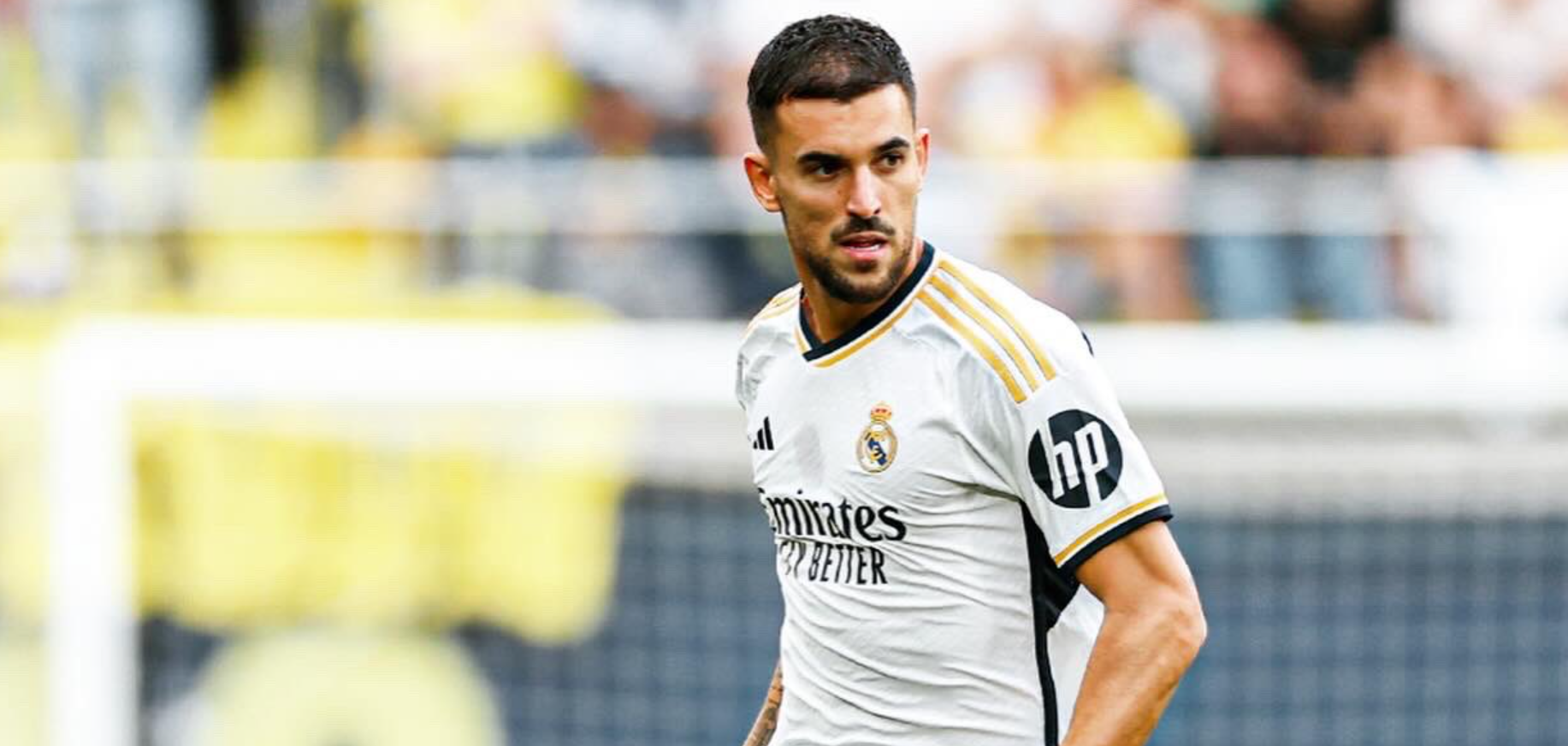 Dani Ceballos, futbolista del Real Madrid, carga contra el Ayuntamiento de Utrera. Dani Ceballos, futbolista del Real Madrid, carga contra el Ayuntamiento de Utrera.