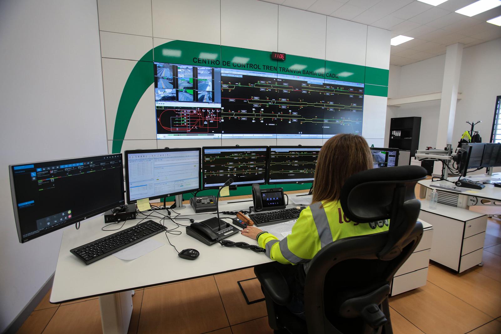 Un contrato de más de tres millones de euros para el mantenimiento del Trambahía.