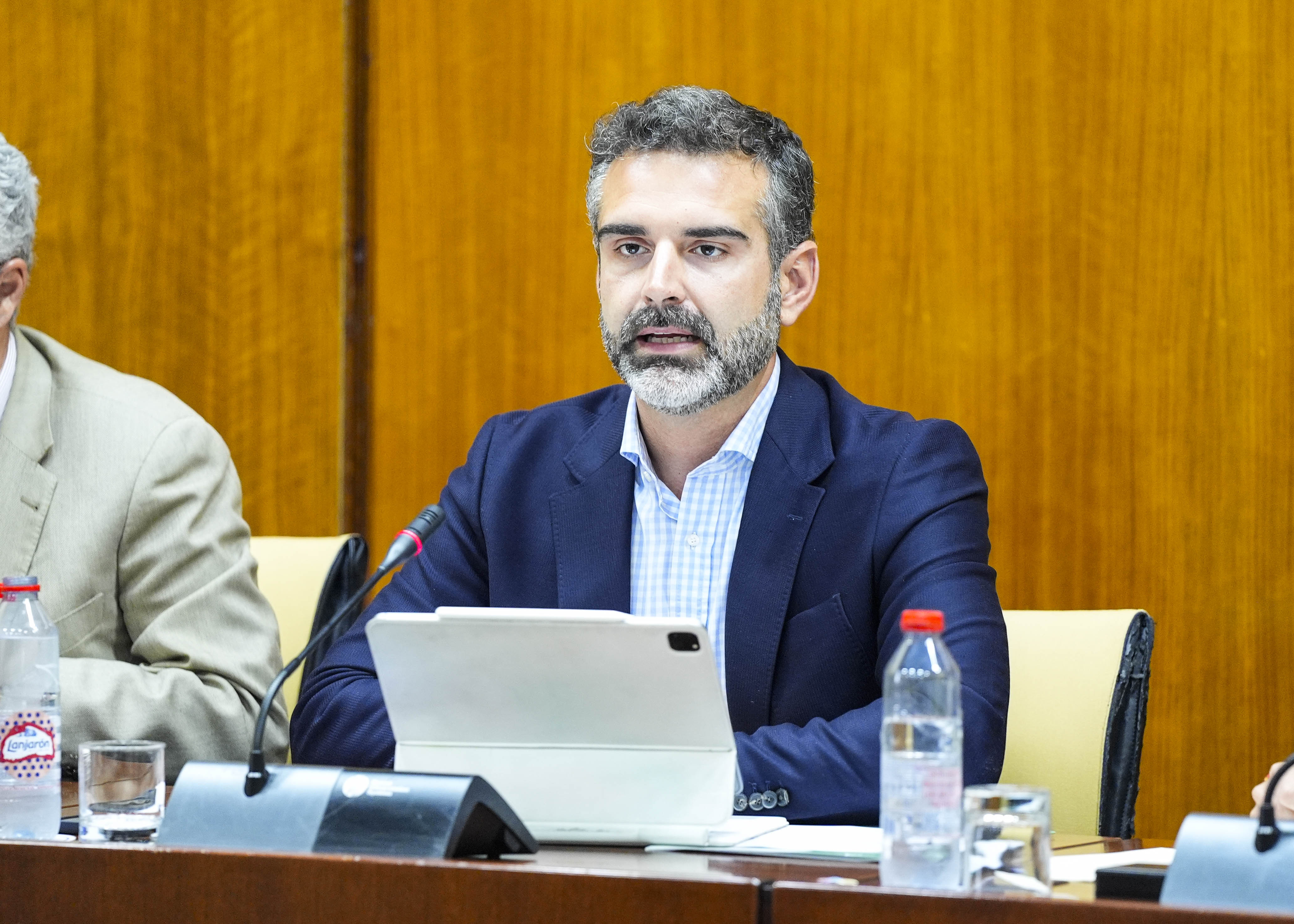 El consejero durante su comparecencia parlamentaria. 