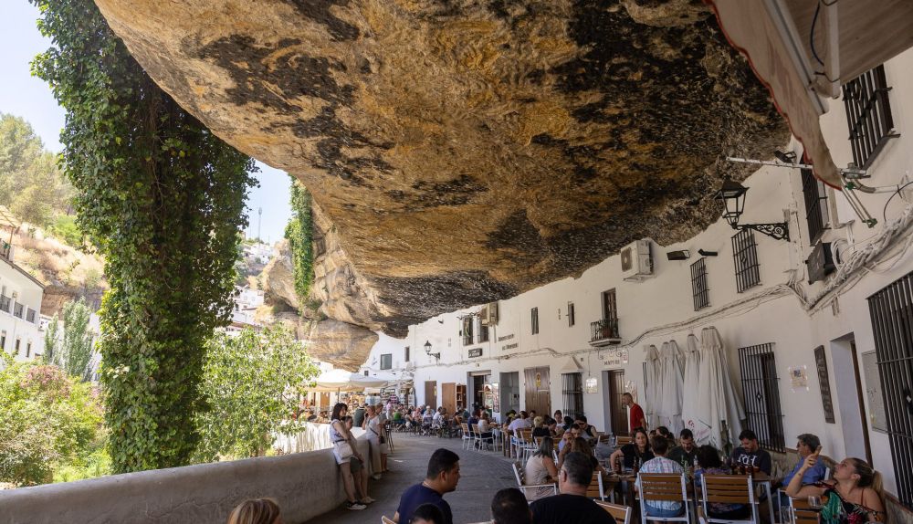 Setenil placas solares , turismo  43