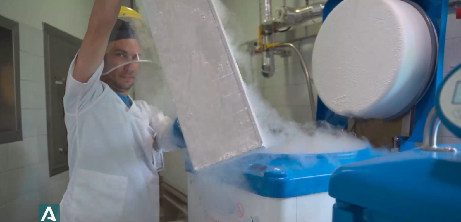 El laboratorio en el Virgen de las Nieves, una fábrica andaluza de células.